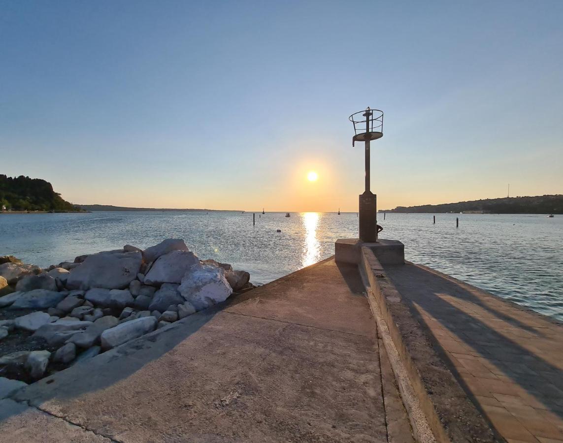 Villa Marina Seahouse Brina à Portorož Extérieur photo